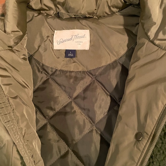 Universal Threads Sherpa jacket - Picture 2 of 3